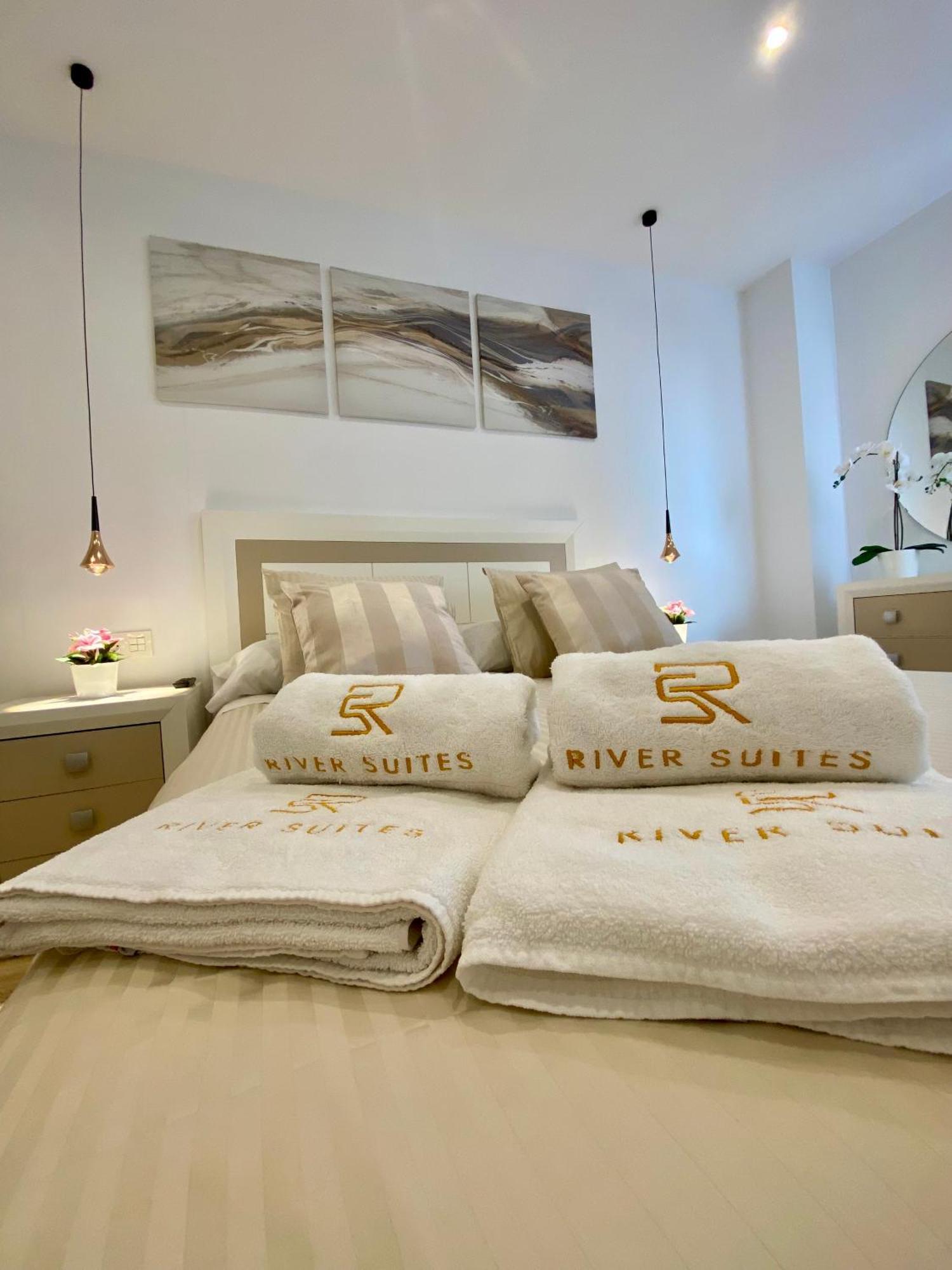Apartamento De Lujo River Suites Santander Eksteriør billede